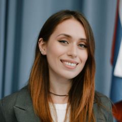Назарян Кристина